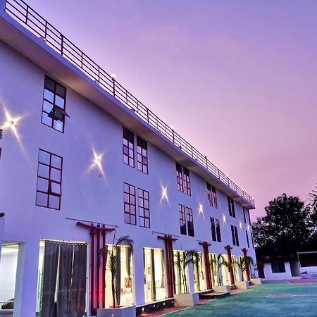 Oyo Townhouse 779 Gods County Hotel Tarapith Exterior photo