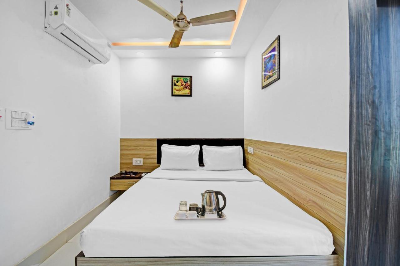 Oyo Townhouse 779 Gods County Hotel Tarapith Exterior photo