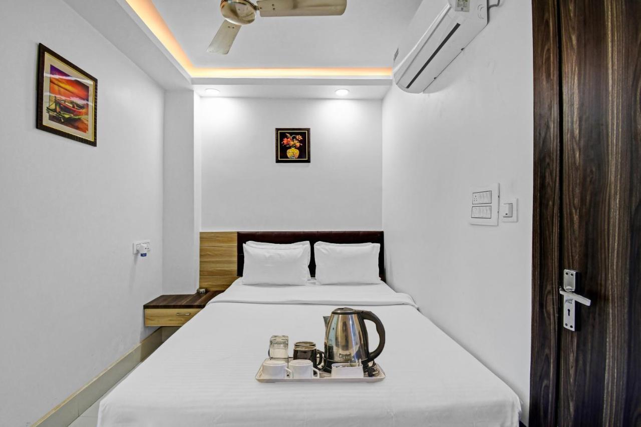 Oyo Townhouse 779 Gods County Hotel Tarapith Exterior photo