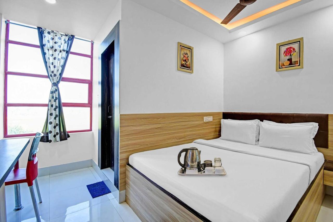 Oyo Townhouse 779 Gods County Hotel Tarapith Exterior photo